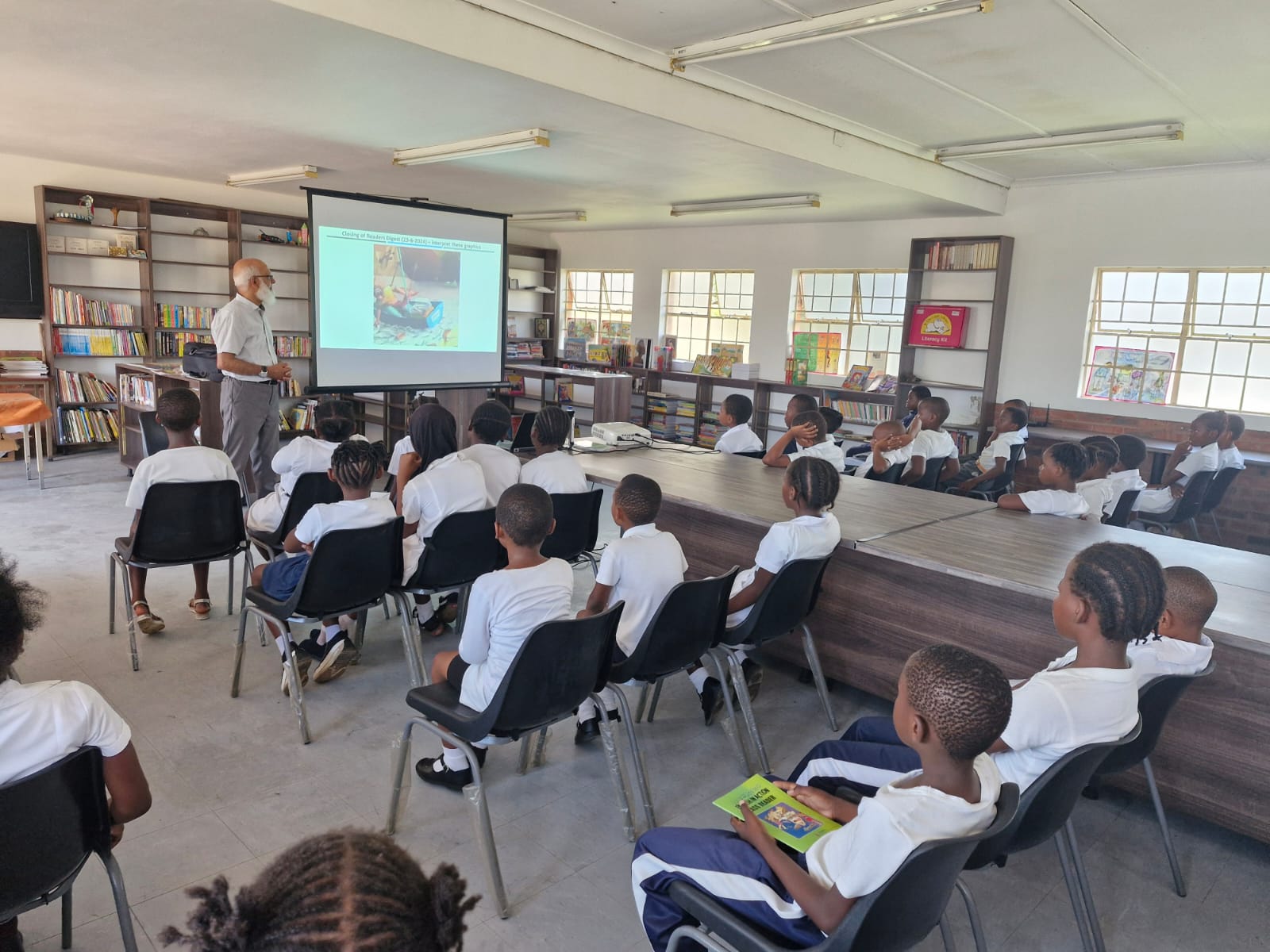 We Love Reading Programme - Photo 14